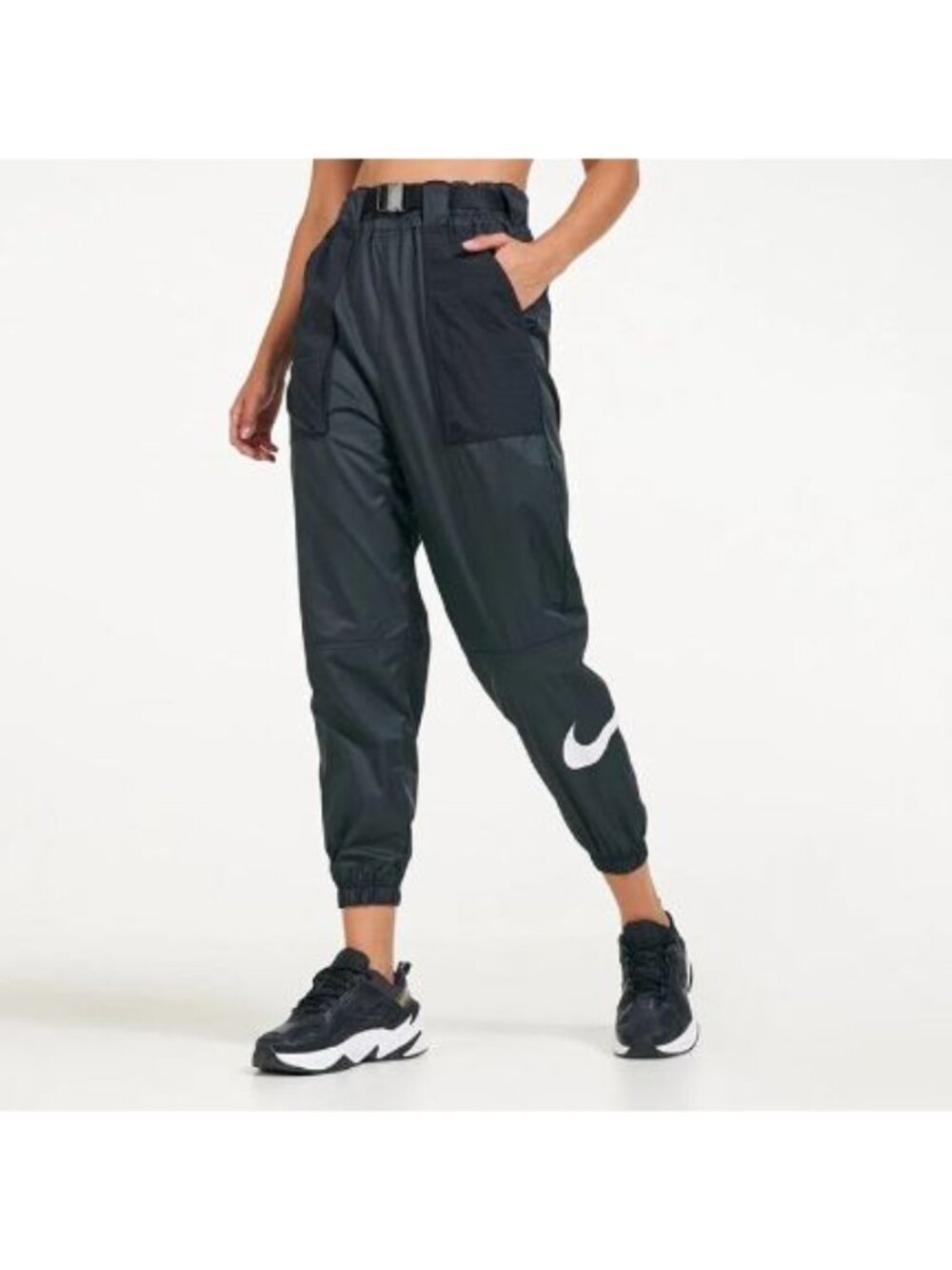 Nike Sportswear Swoosh Black Woven Track Pants
